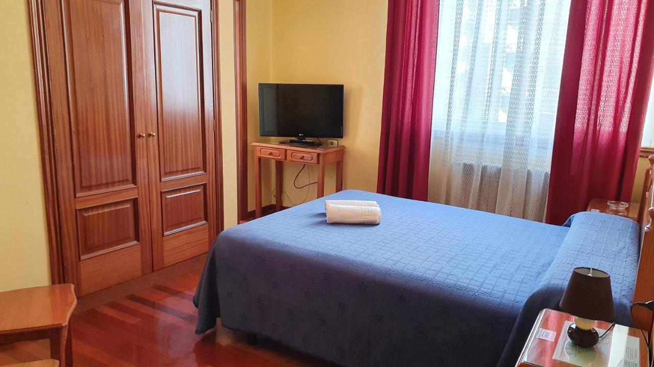 Pension Residencia Buenos Aires Vigo Exterior photo