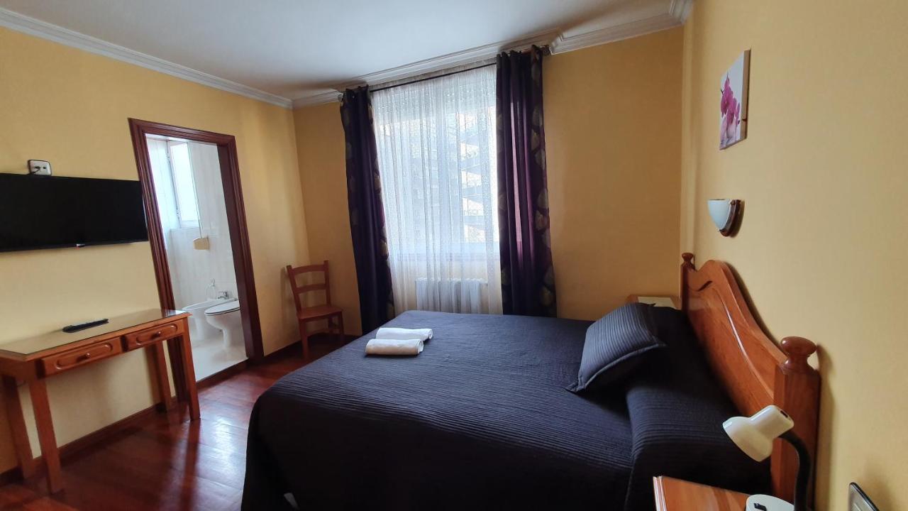 Pension Residencia Buenos Aires Vigo Exterior photo