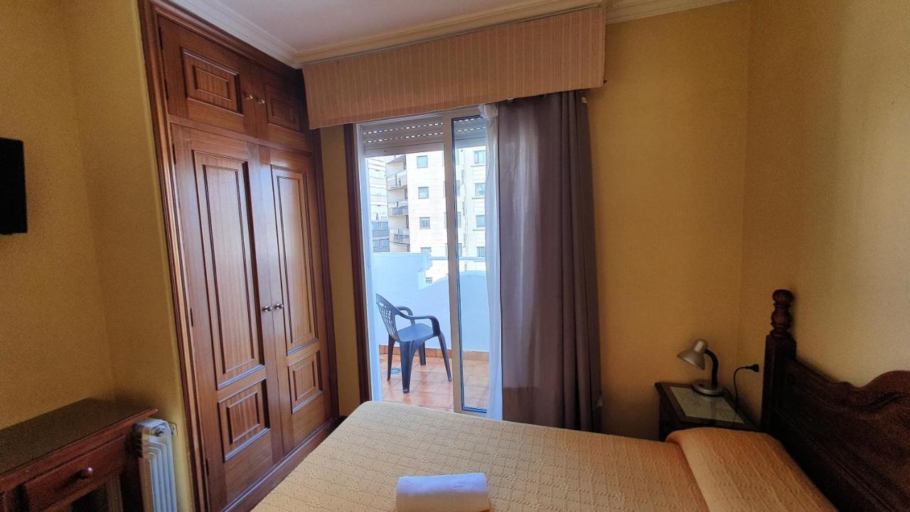 Pension Residencia Buenos Aires Vigo Exterior photo