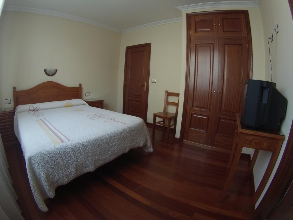 Pension Residencia Buenos Aires Vigo Exterior photo