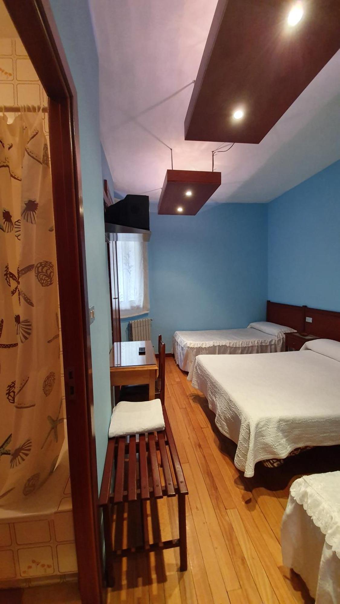 Pension Residencia Buenos Aires Vigo Exterior photo