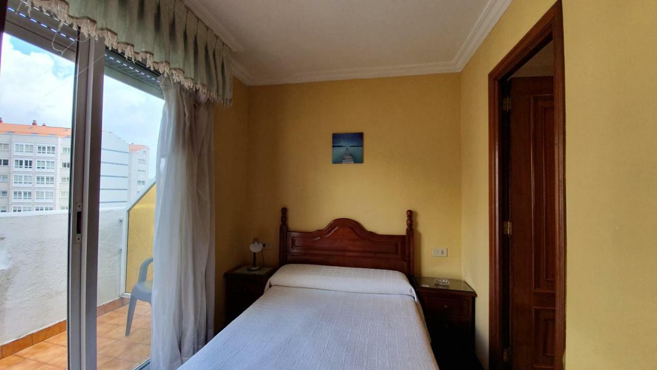 Pension Residencia Buenos Aires Vigo Exterior photo